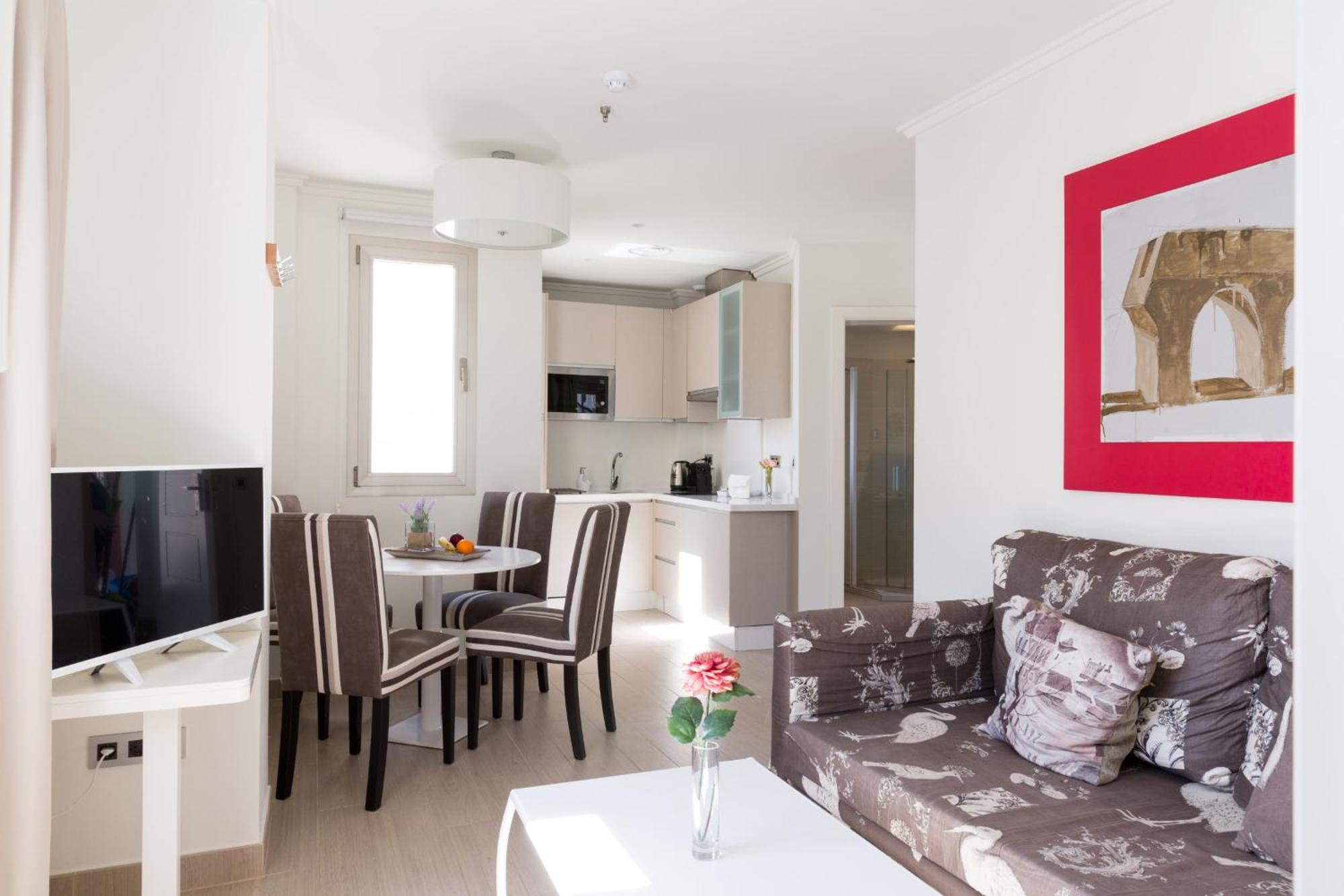 Welldone Cathedral Suites Севилья Номер фото