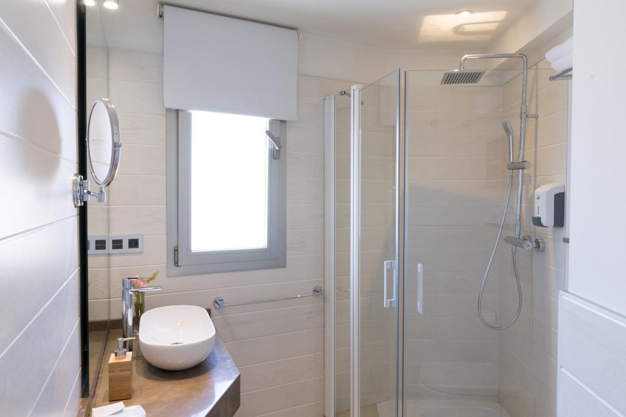 Welldone Cathedral Suites Севилья Номер фото